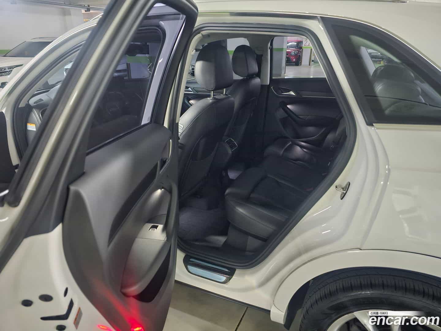 Q3 Audi 2014.8-OPTION-016