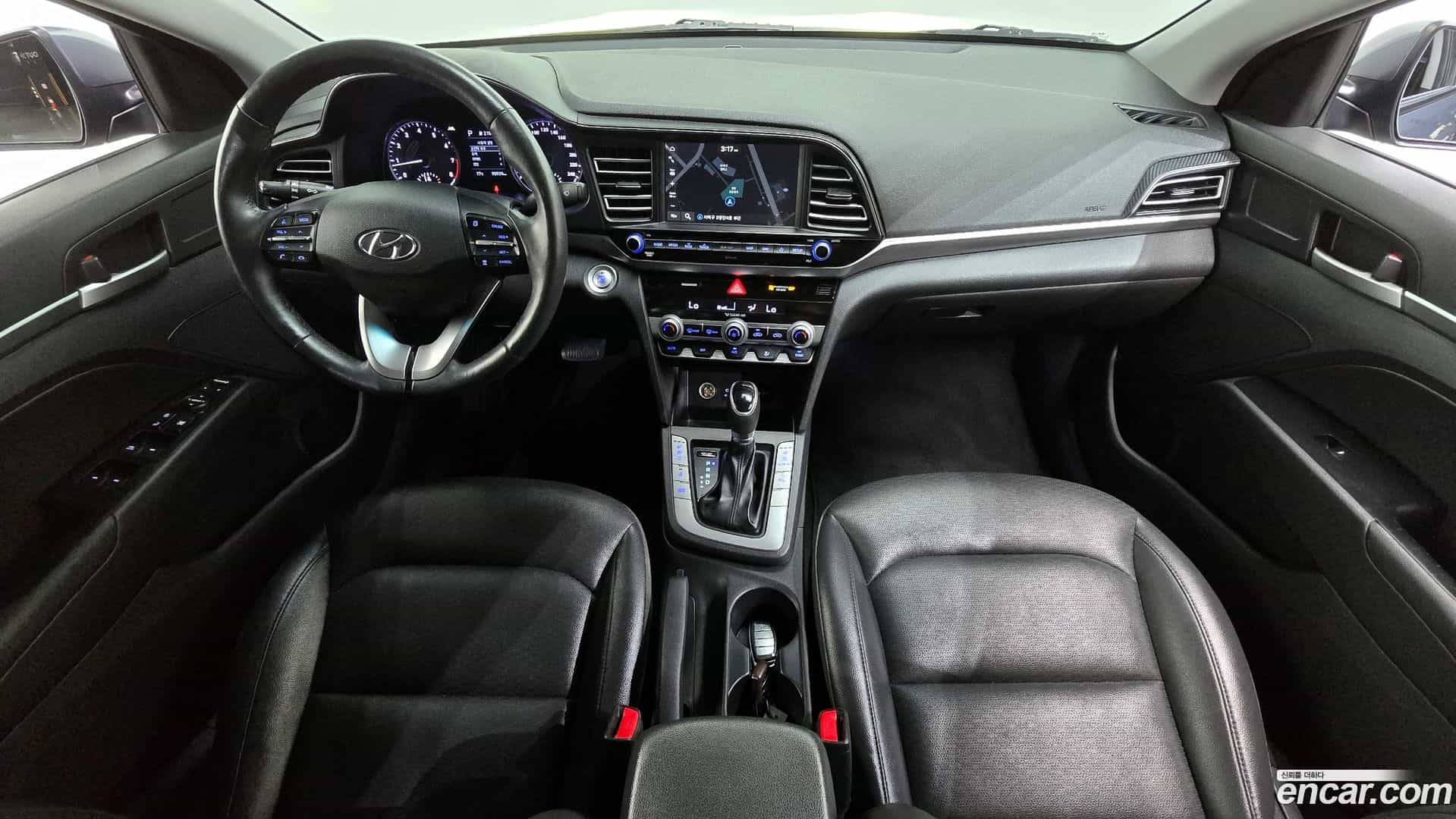 AVANTE Hyundai 2018.9-INNER-007