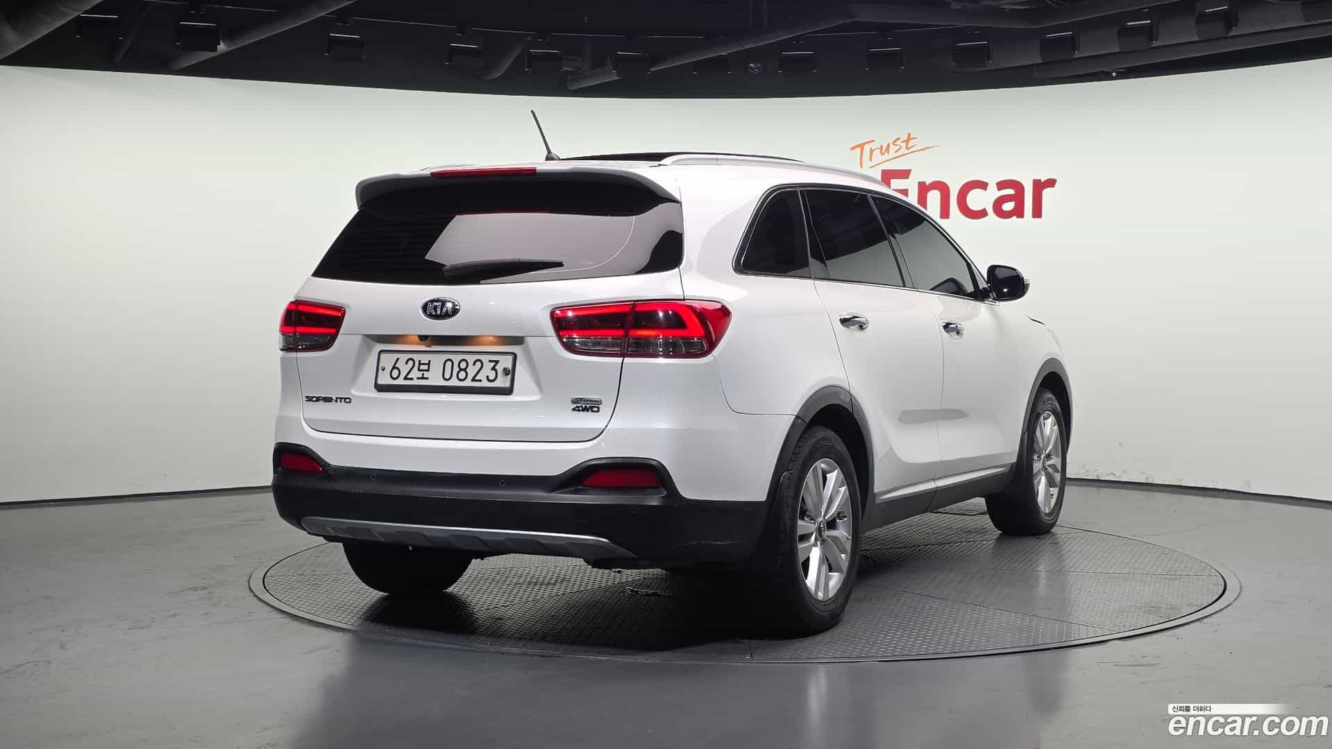 Sorento Kia 2016.2-OUTER-002