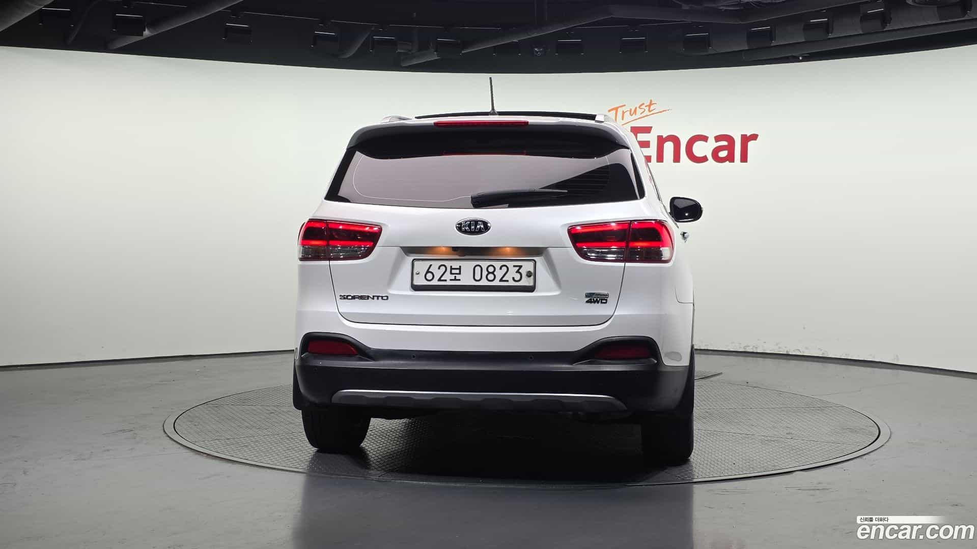 Sorento Kia 2016.2-OUTER-004
