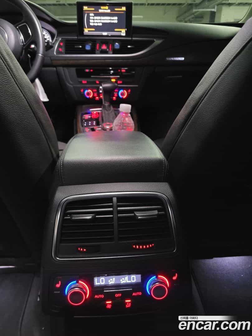 A7 Audi 2014.9-INNER-009