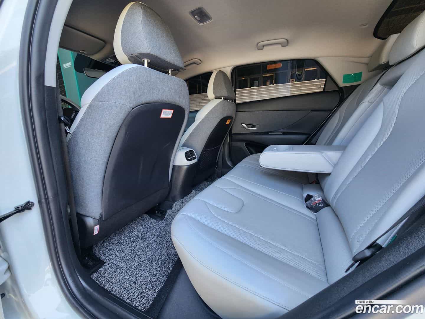 AVANTE Hyundai 2022.9-OPTION-016