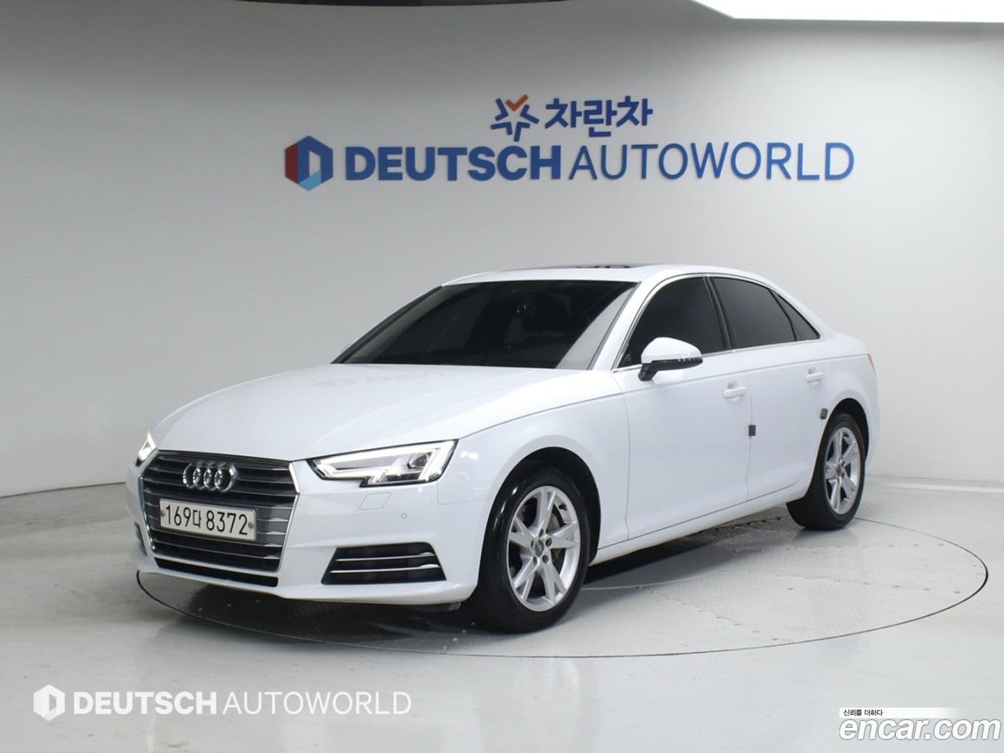 Main__Slider__Photo:A4 Audi 2018.9-0