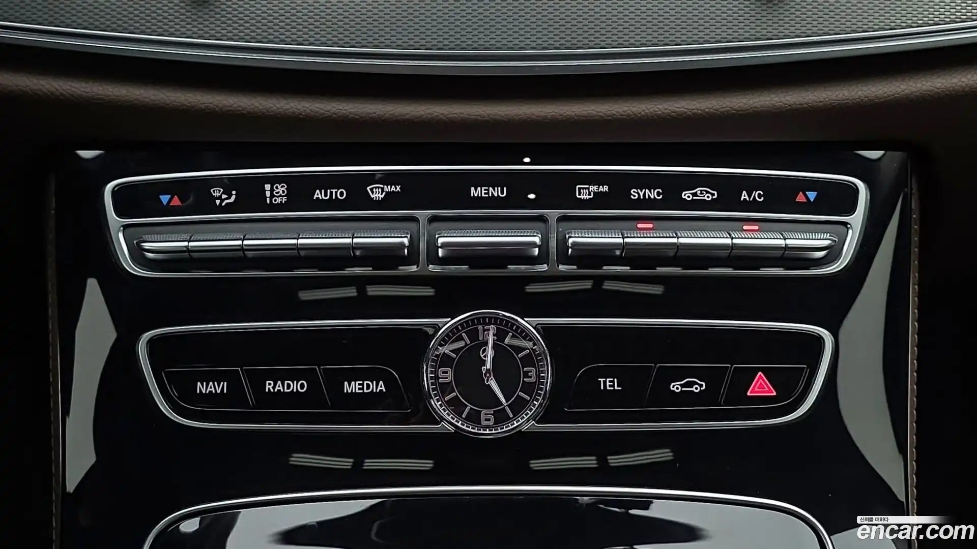 E-Class Mercedes-Benz 2019.1-OPTION-019