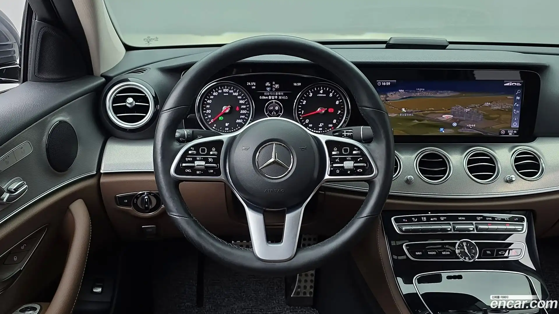 E-Class Mercedes-Benz 2019.1-OPTION-022