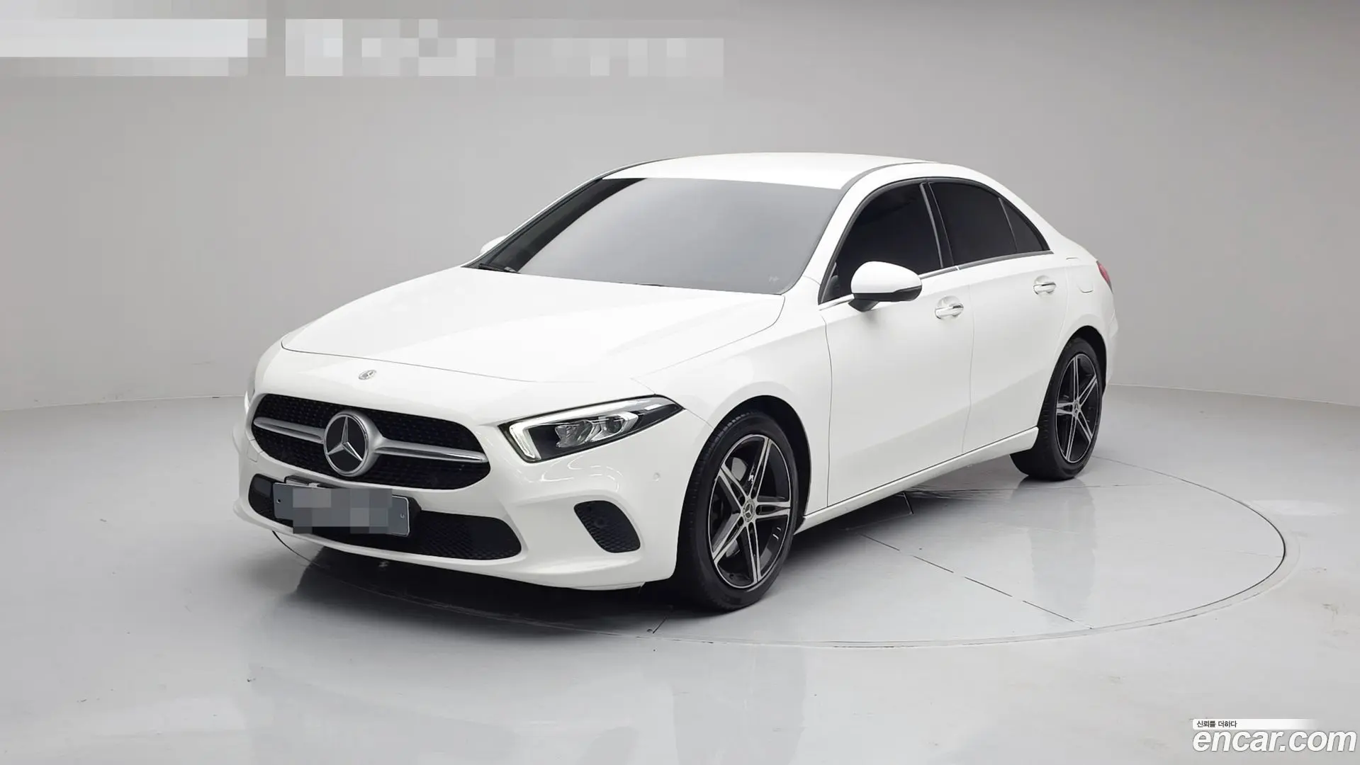 Main__Slider__Photo:A-Class Mercedes-Benz 2020.3-0