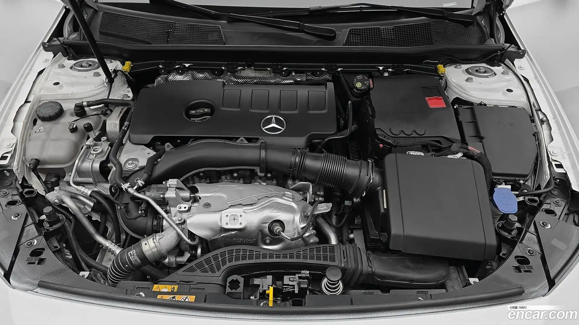 A-Class Mercedes-Benz 2020.3-OUTER-006