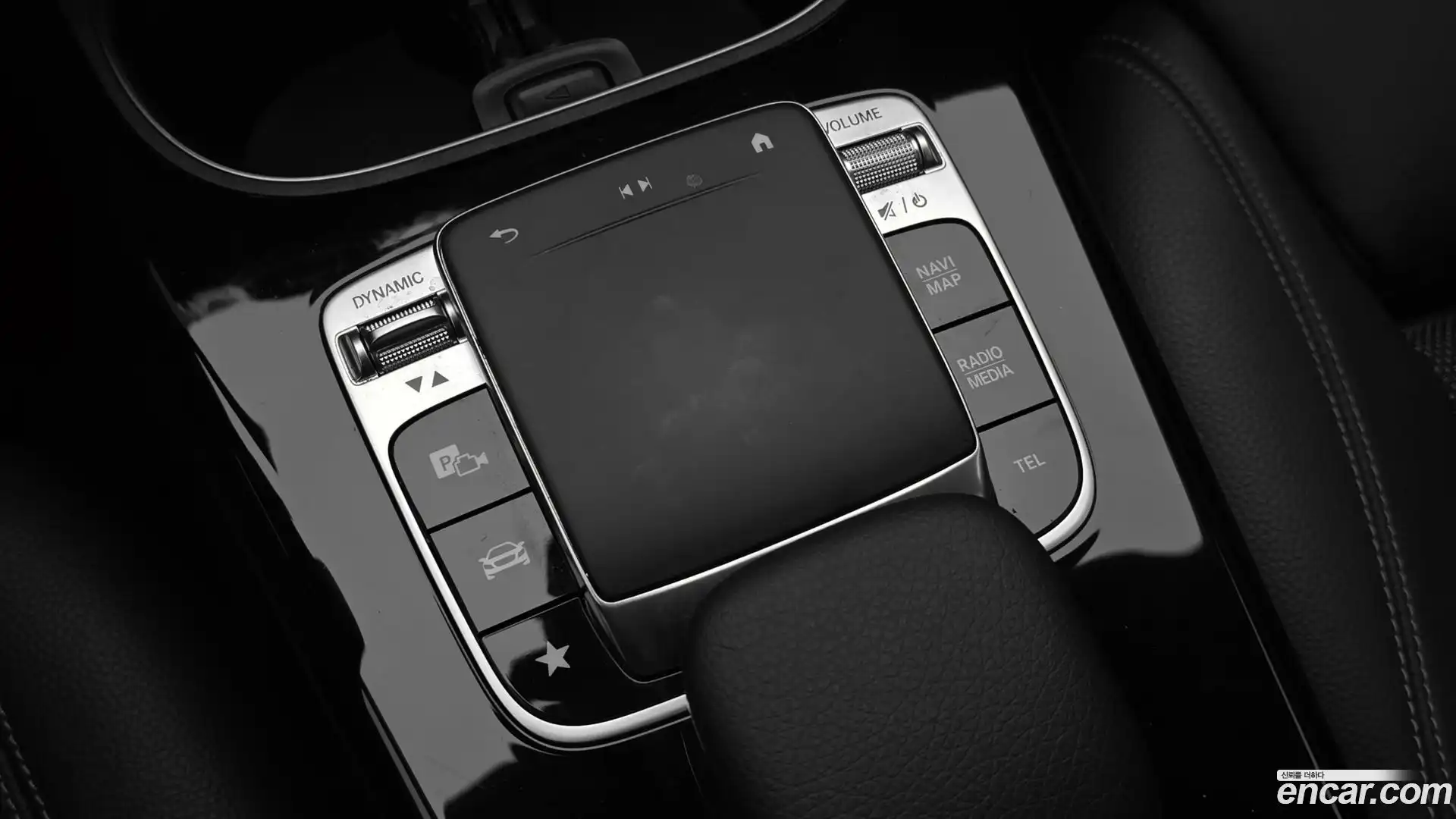 A-Class Mercedes-Benz 2020.3-OPTION-021