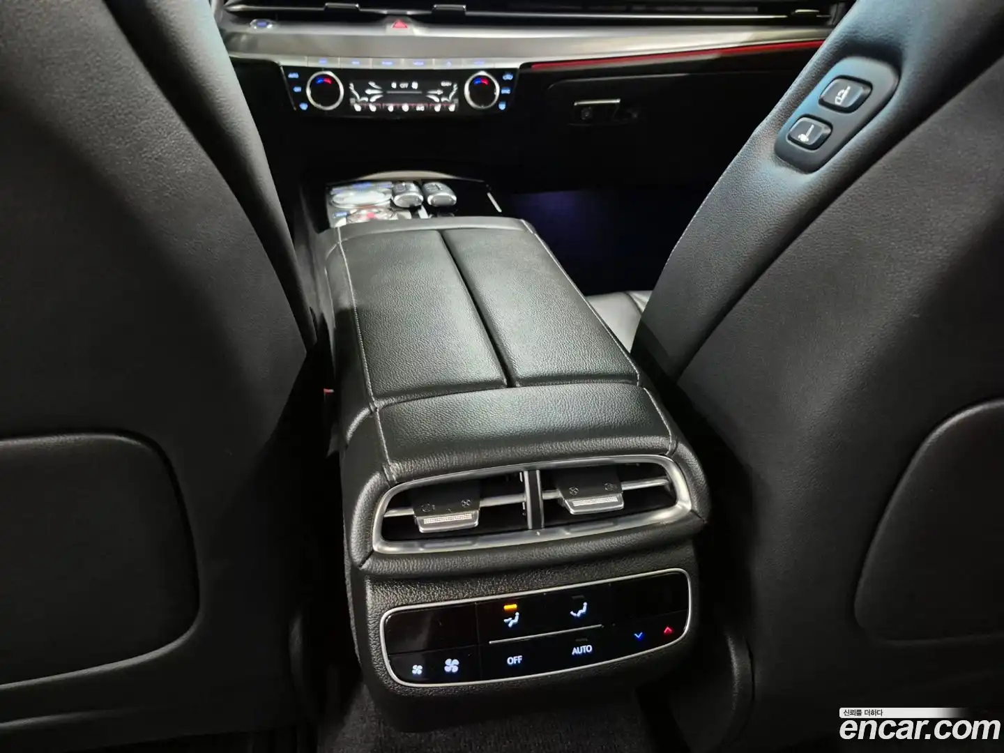 G80 Genesis 2022.0-INNER-010
