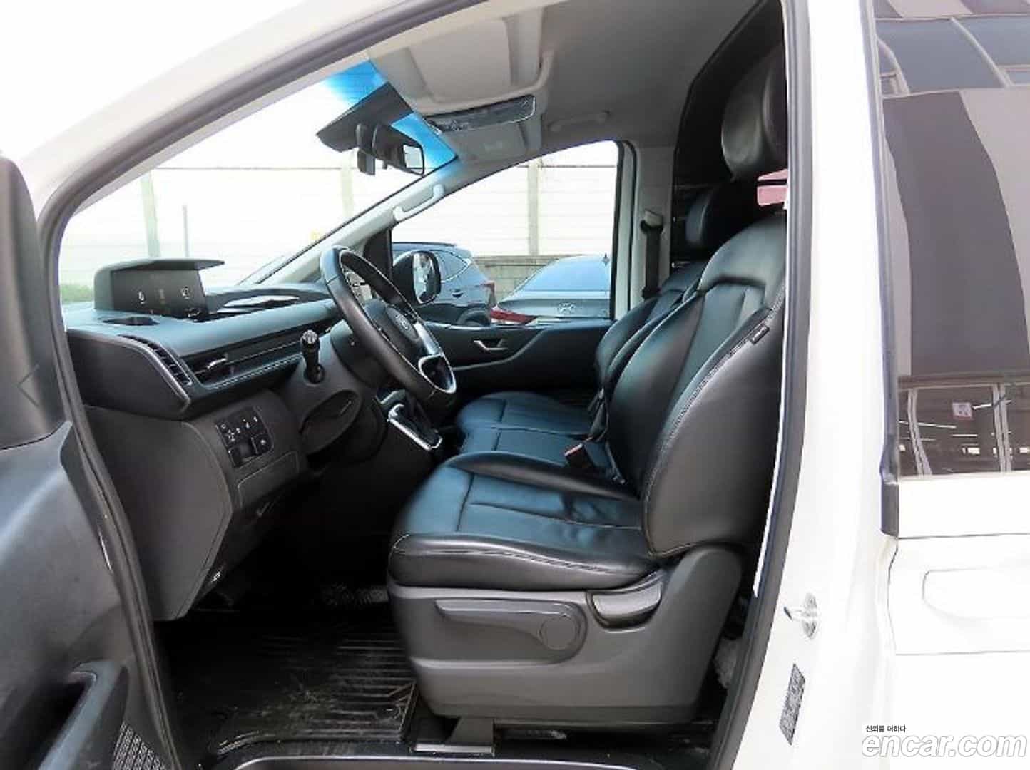 Staria Hyundai 2021.5-OUTER-005