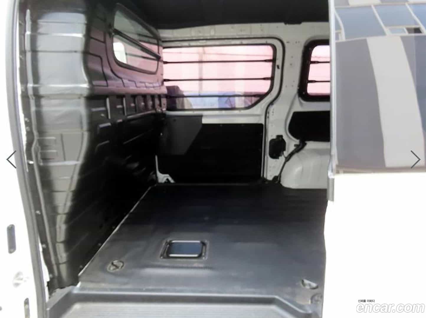 Staria Hyundai 2021.5-OUTER-006