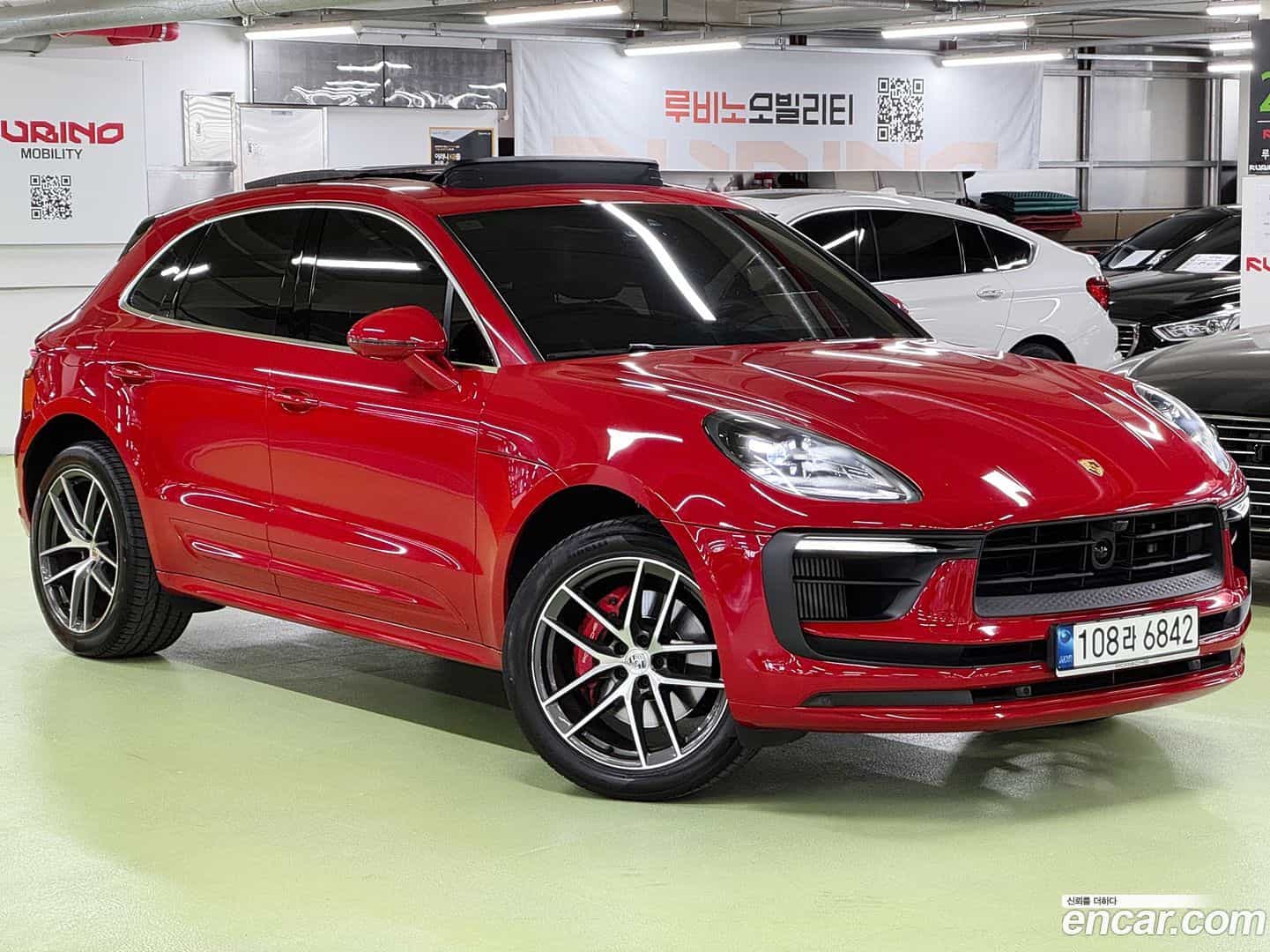 Macan Porsche 2023.0-OUTER-005