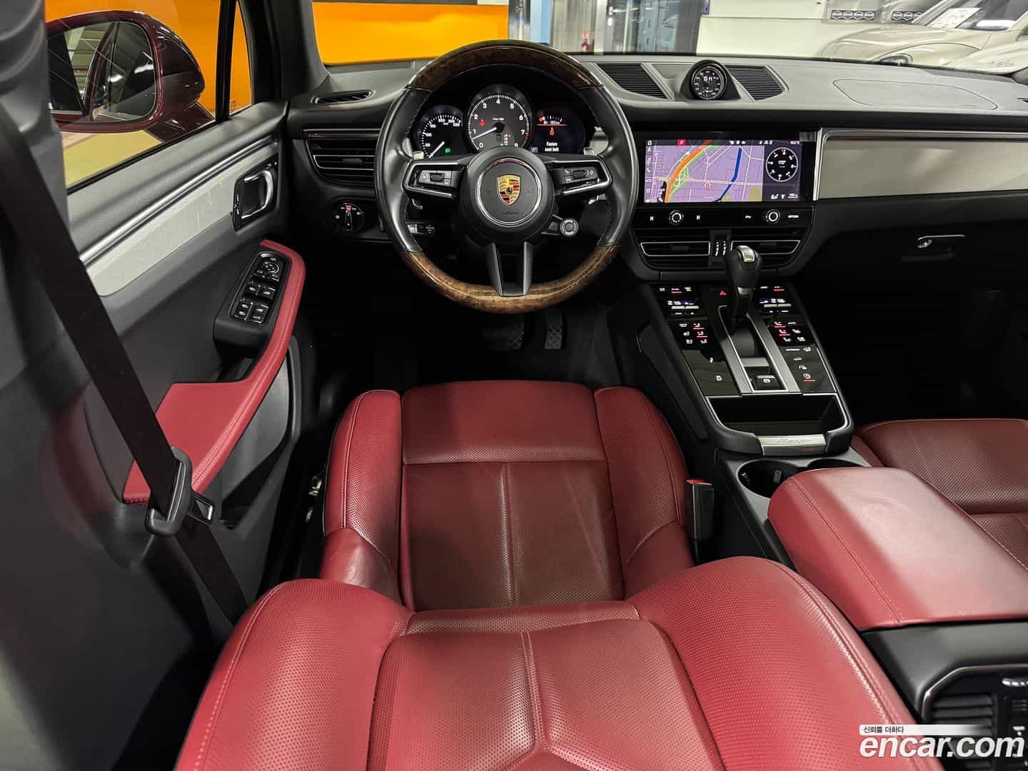 Macan Porsche 2023.0-INNER-010