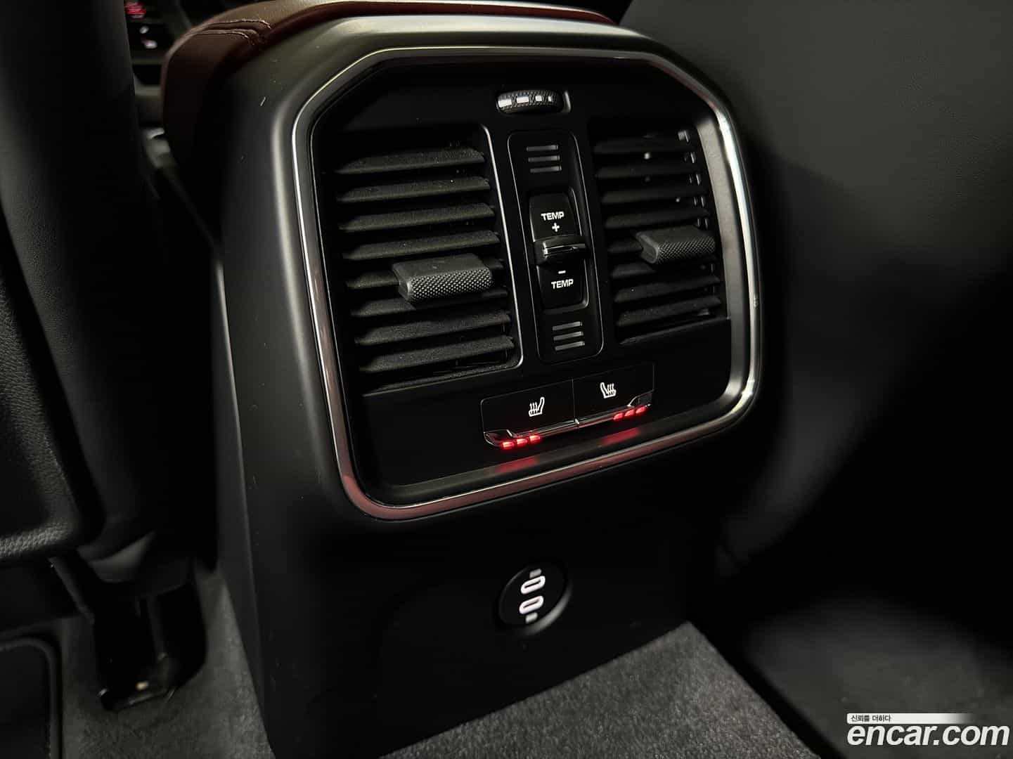 Macan Porsche 2023.0-OPTION-022