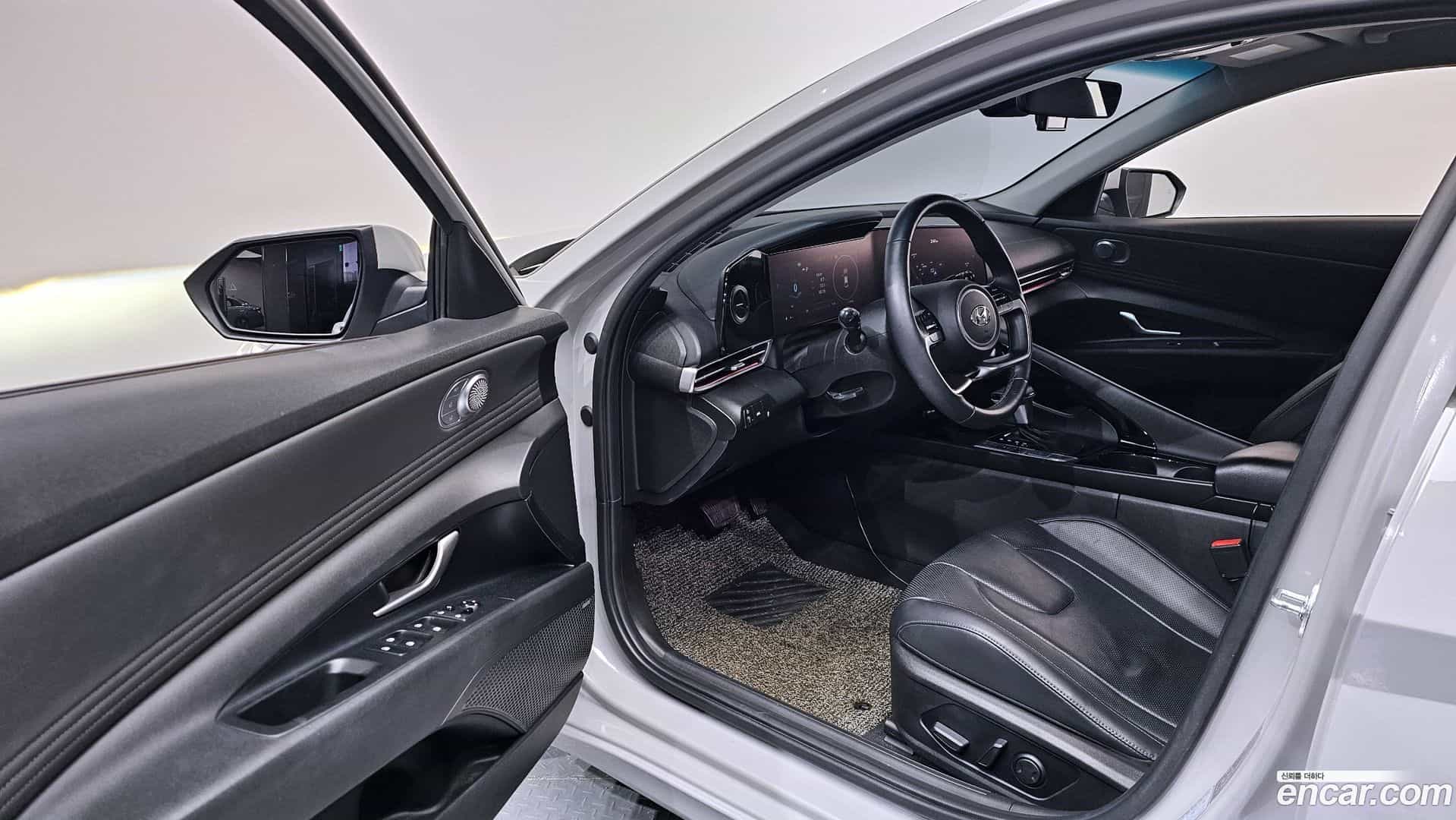 AVANTE Hyundai 2020.6-INNER-010