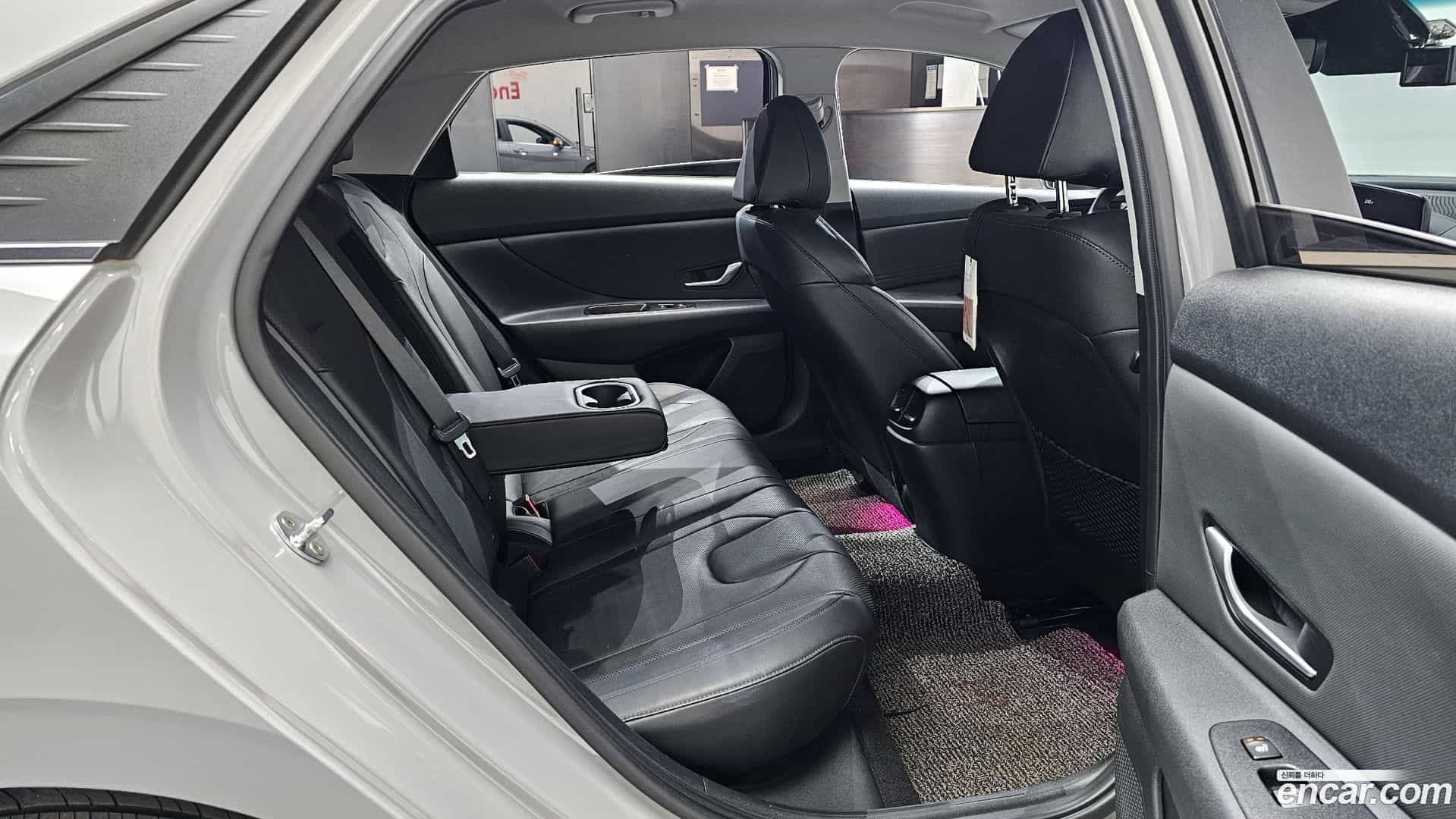 AVANTE Hyundai 2020.6-OPTION-015