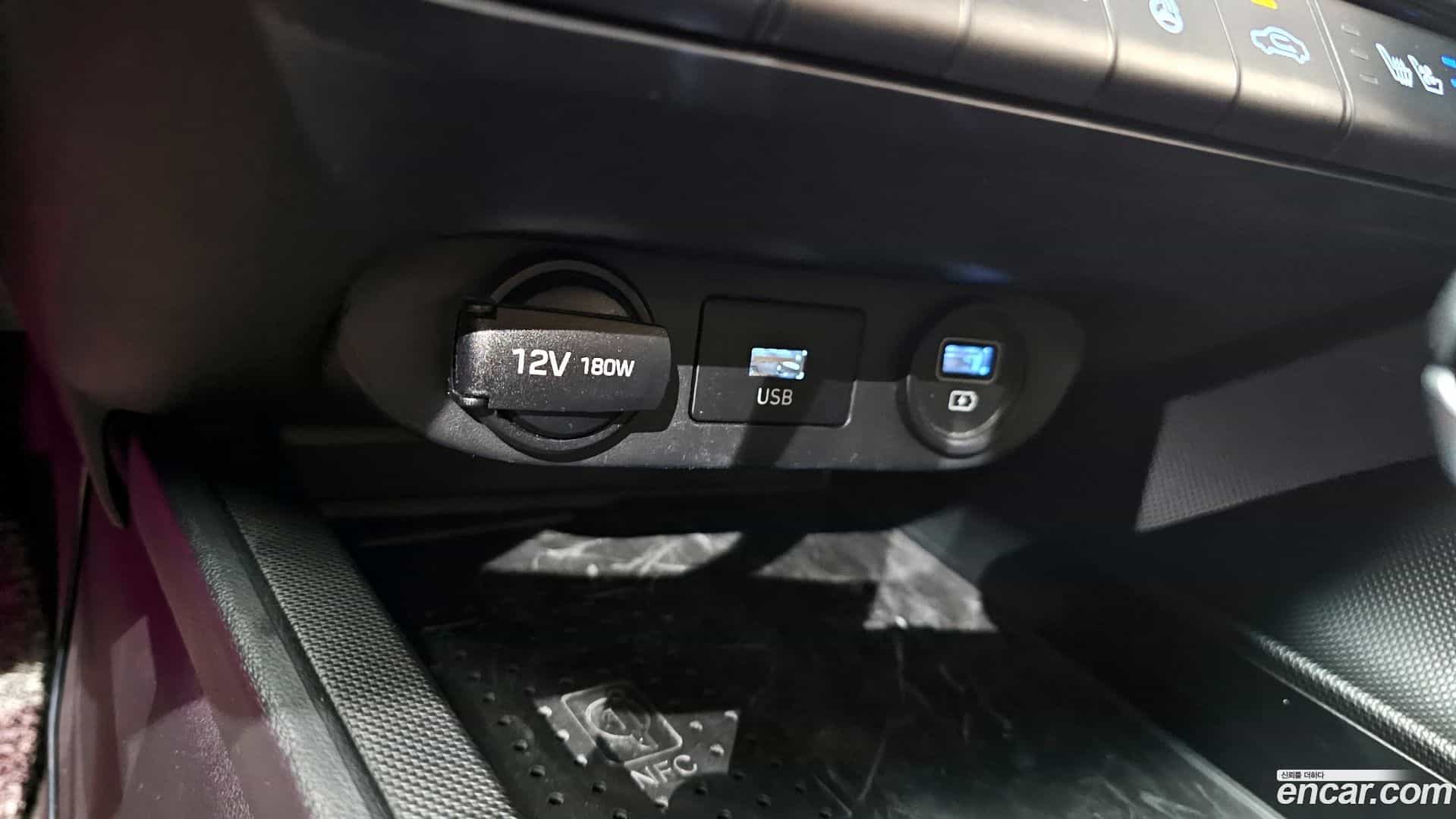 AVANTE Hyundai 2020.6-OPTION-040
