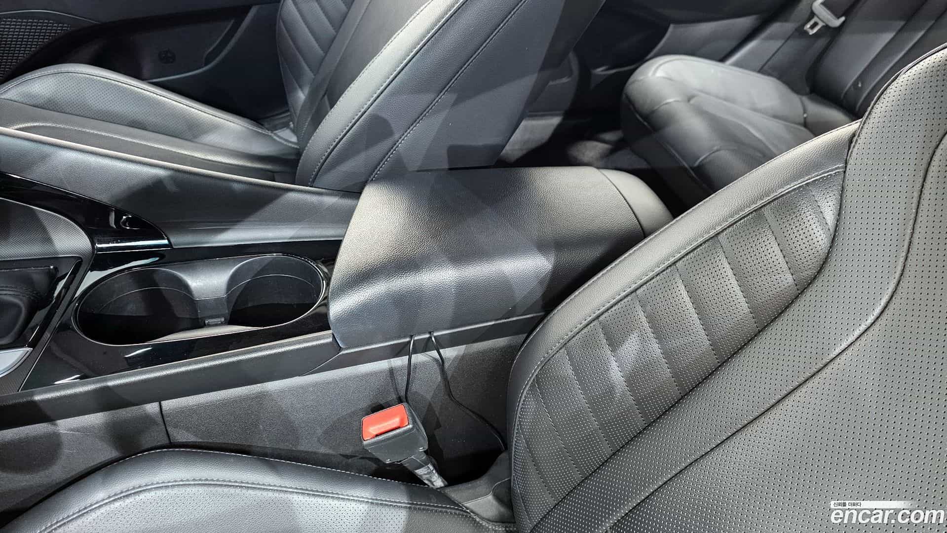AVANTE Hyundai 2020.6-OPTION-041