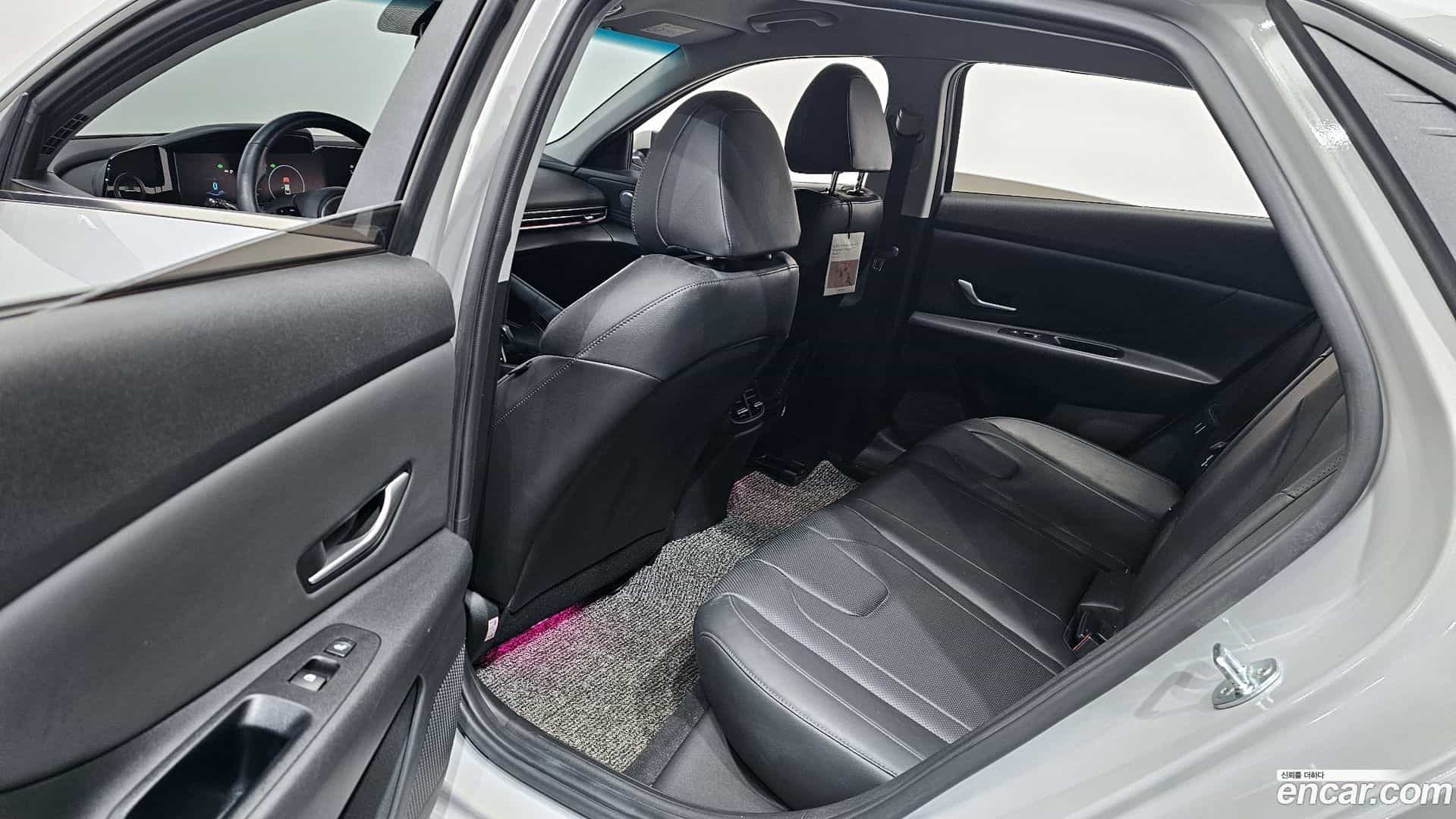AVANTE Hyundai 2020.6-OPTION-042