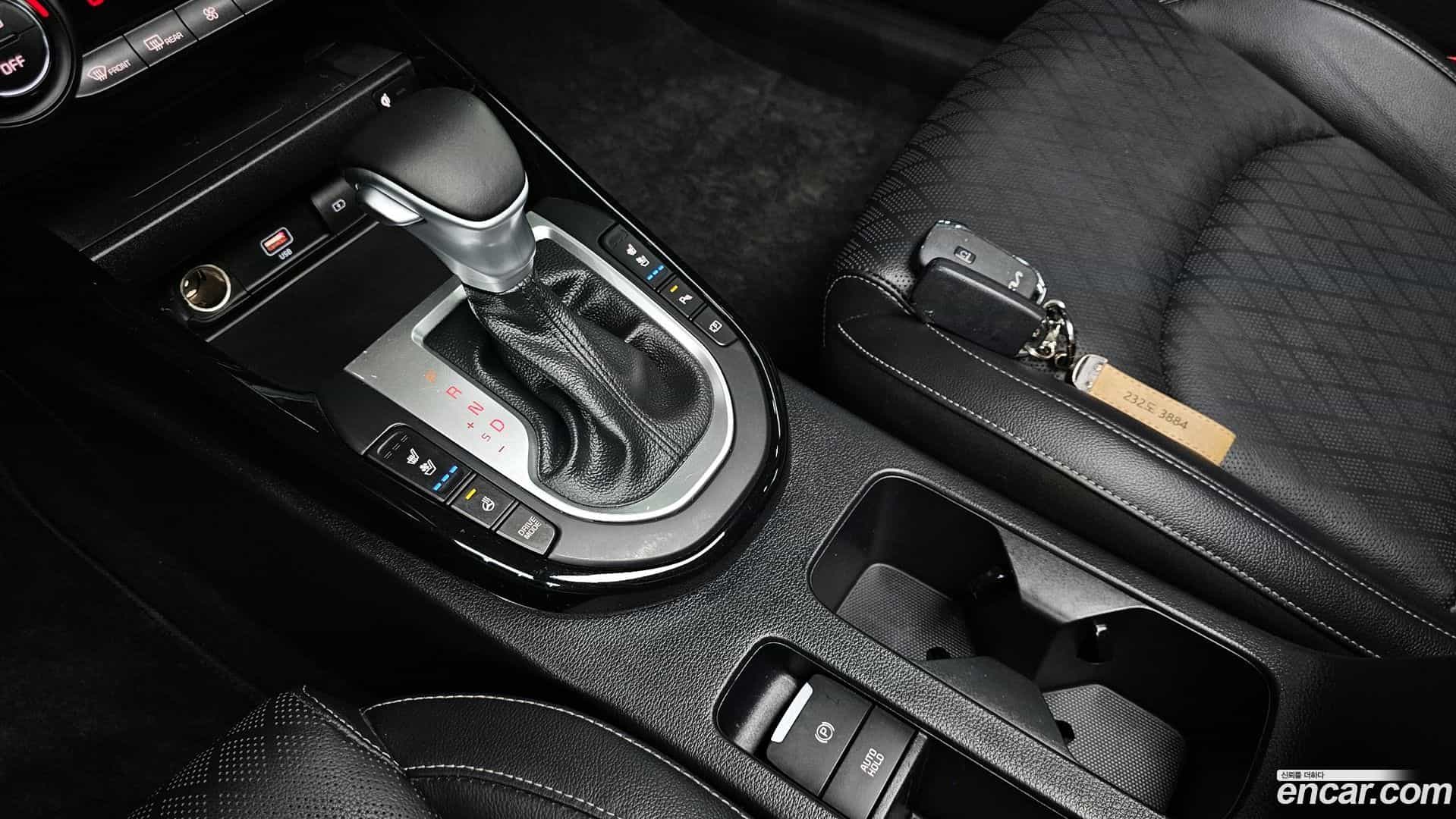 K3 Kia 2023.1-INNER-009