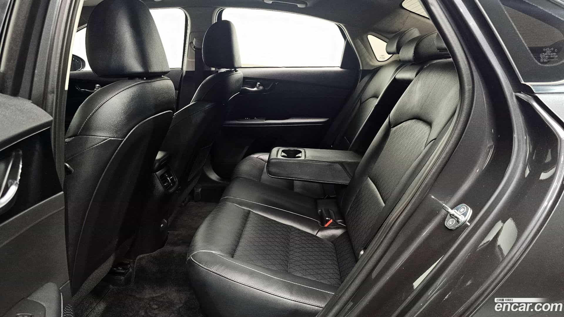 K3 Kia 2023.1-OPTION-015