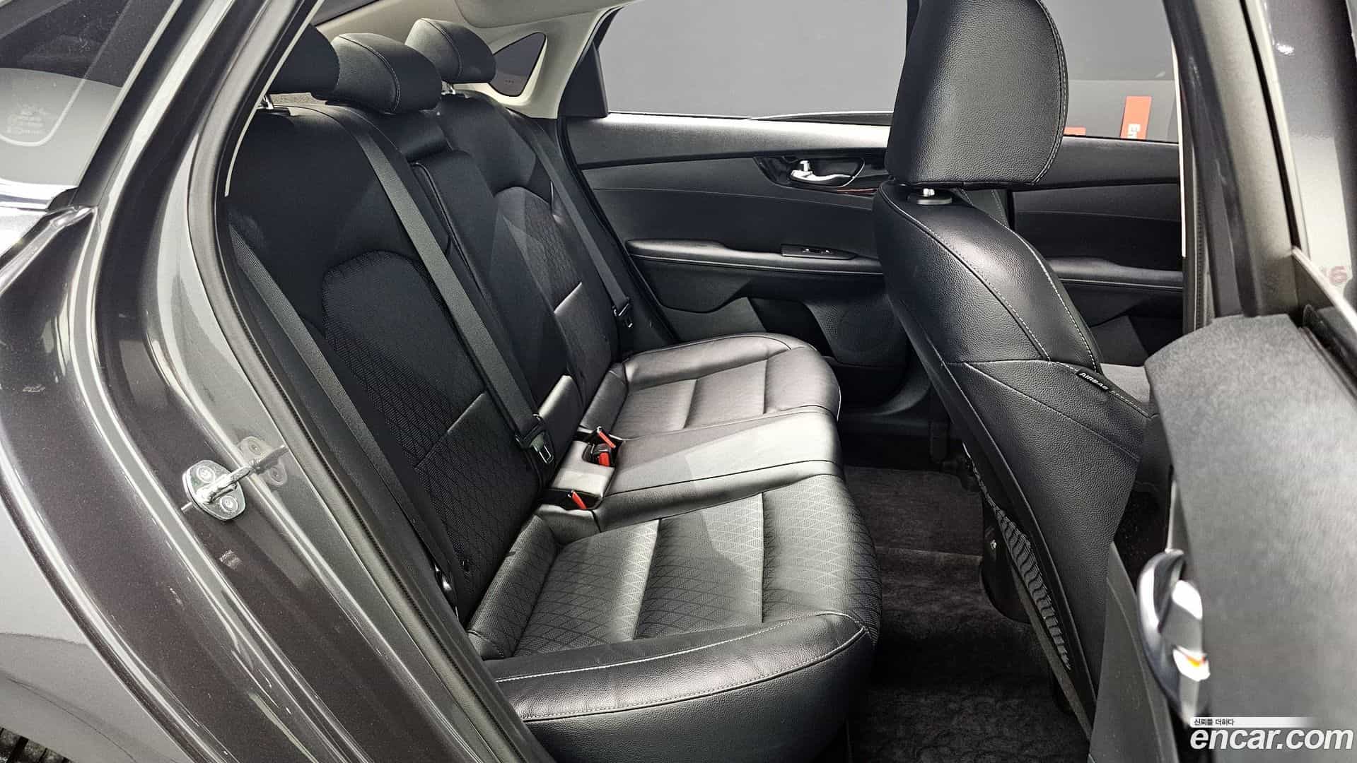 K3 Kia 2023.1-OPTION-043
