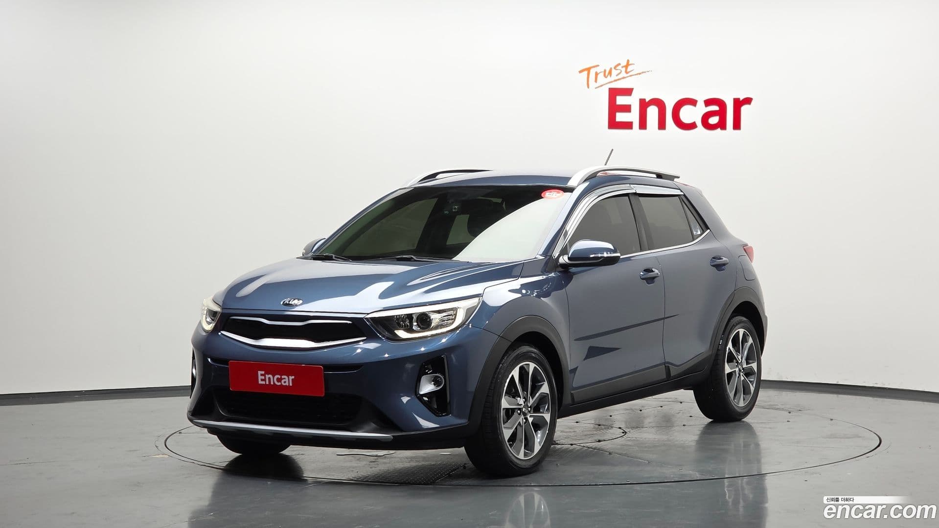 Main__Slider__Photo:Stonic Kia 2017.9-0