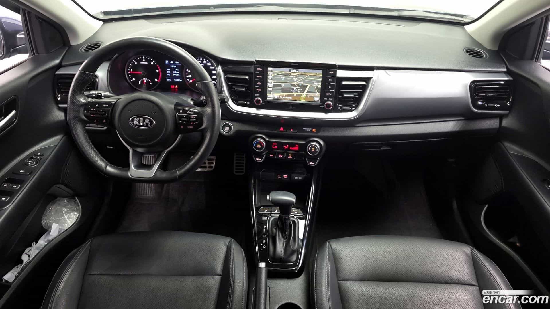 Stonic Kia 2017.9-INNER-007