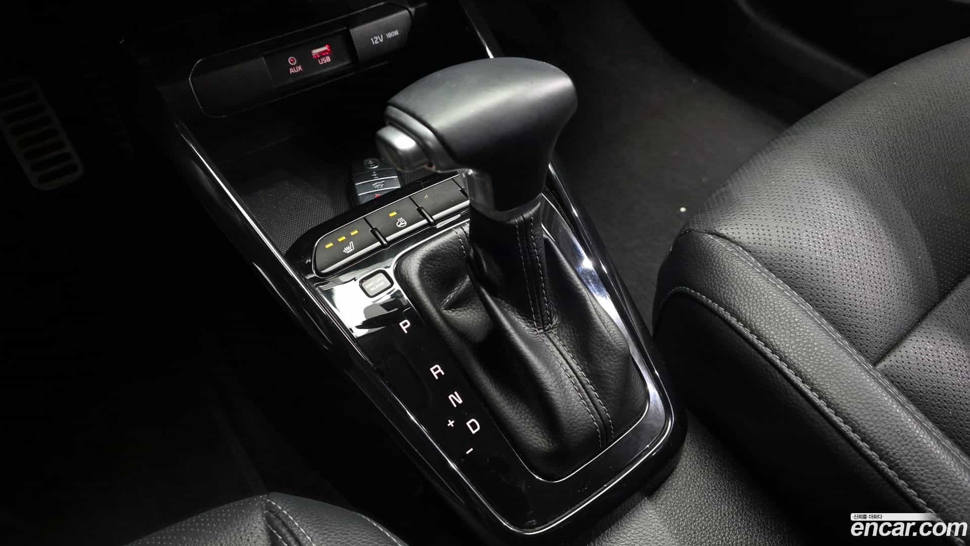 Stonic Kia 2017.9-INNER-009