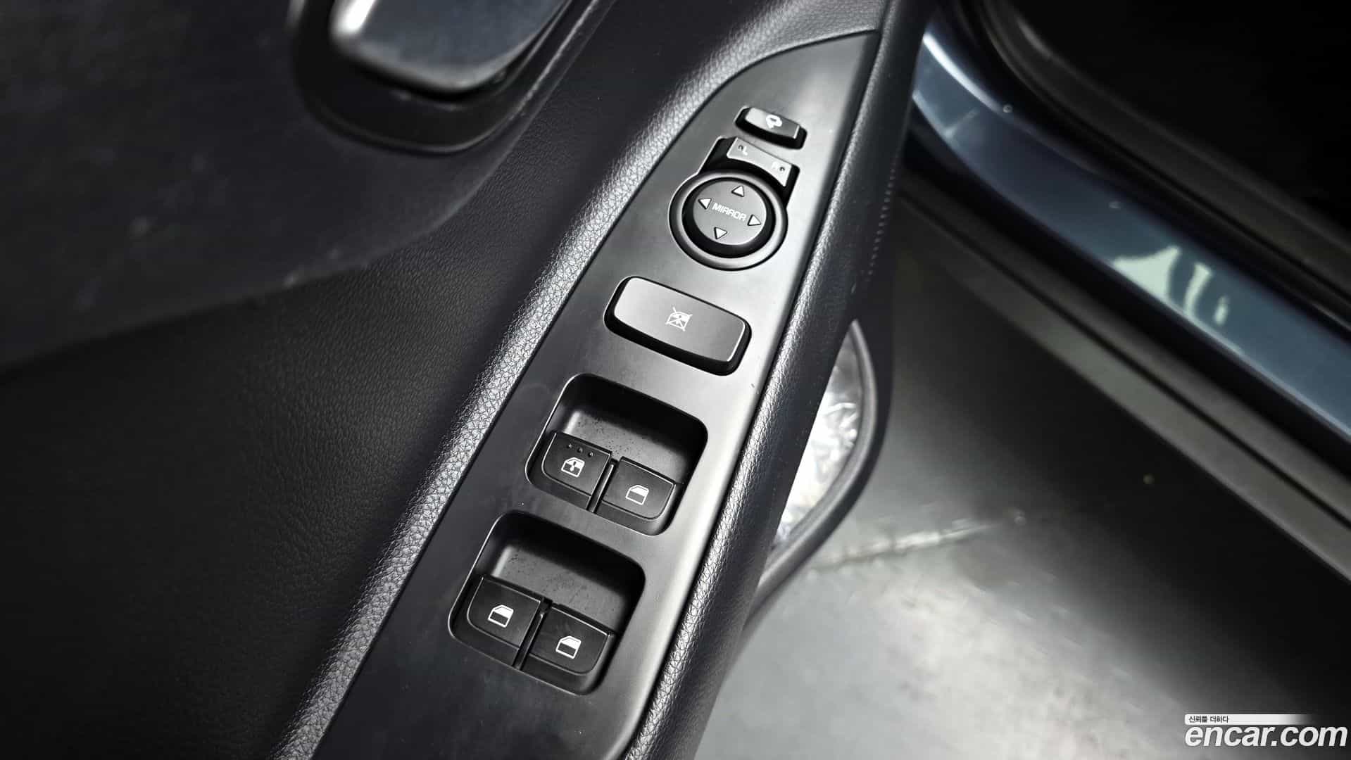 Stonic Kia 2017.9-OPTION-023