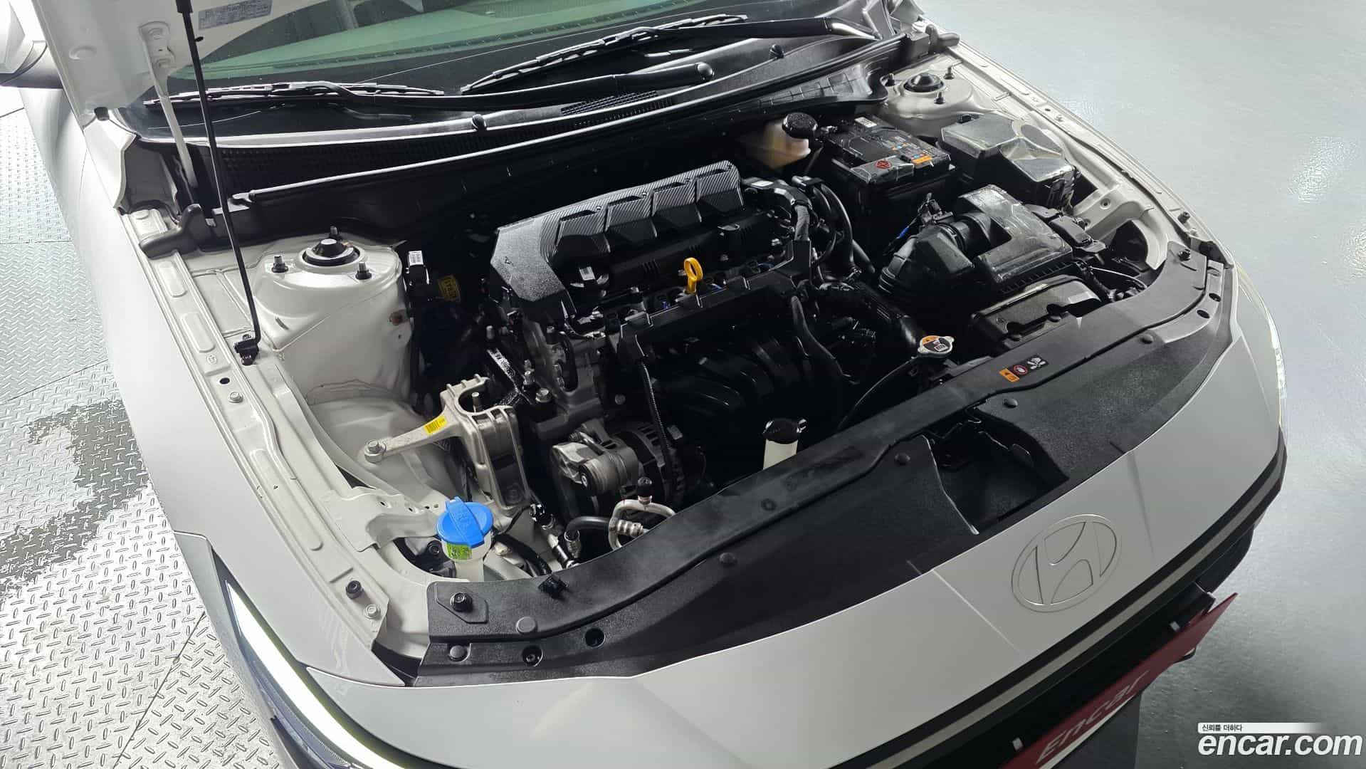 AVANTE Hyundai 2024.0-OUTER-006