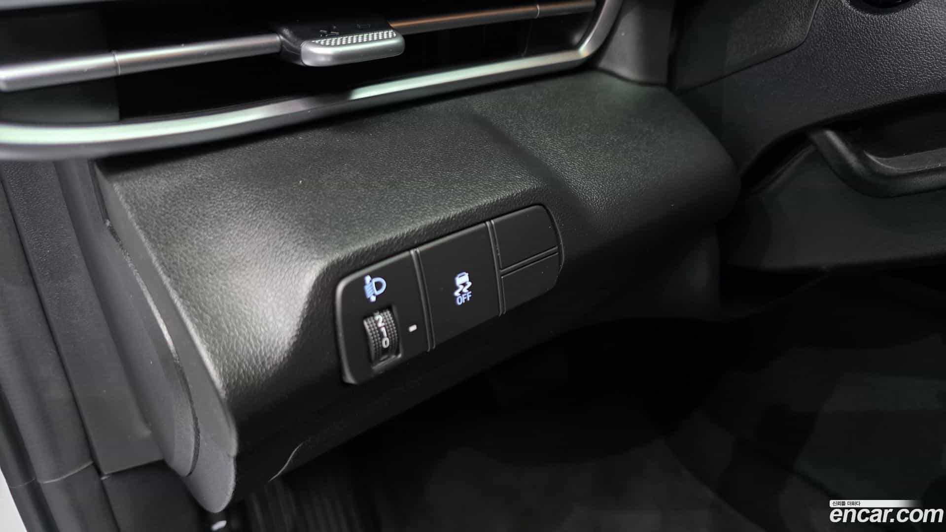 AVANTE Hyundai 2024.0-OPTION-016