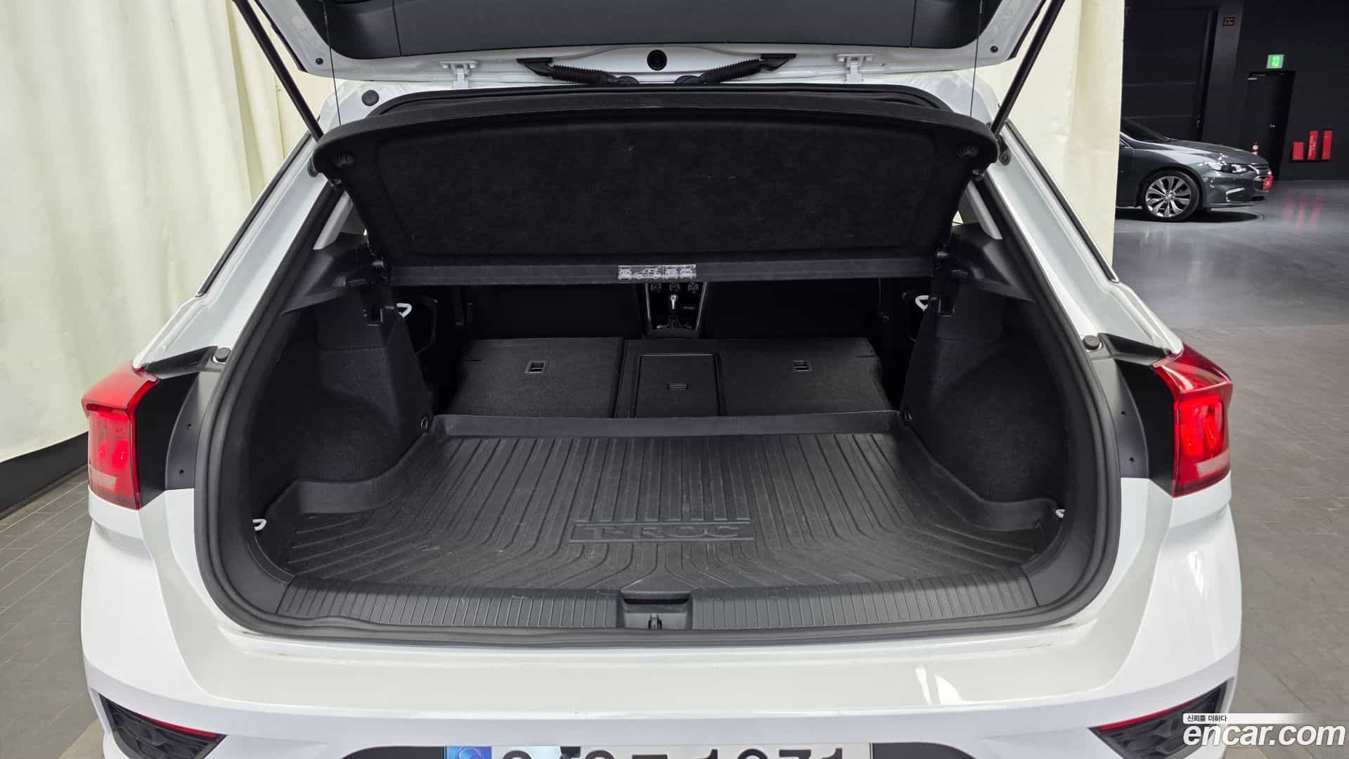 T-Roc Volkswagen 2021.5-OPTION-024