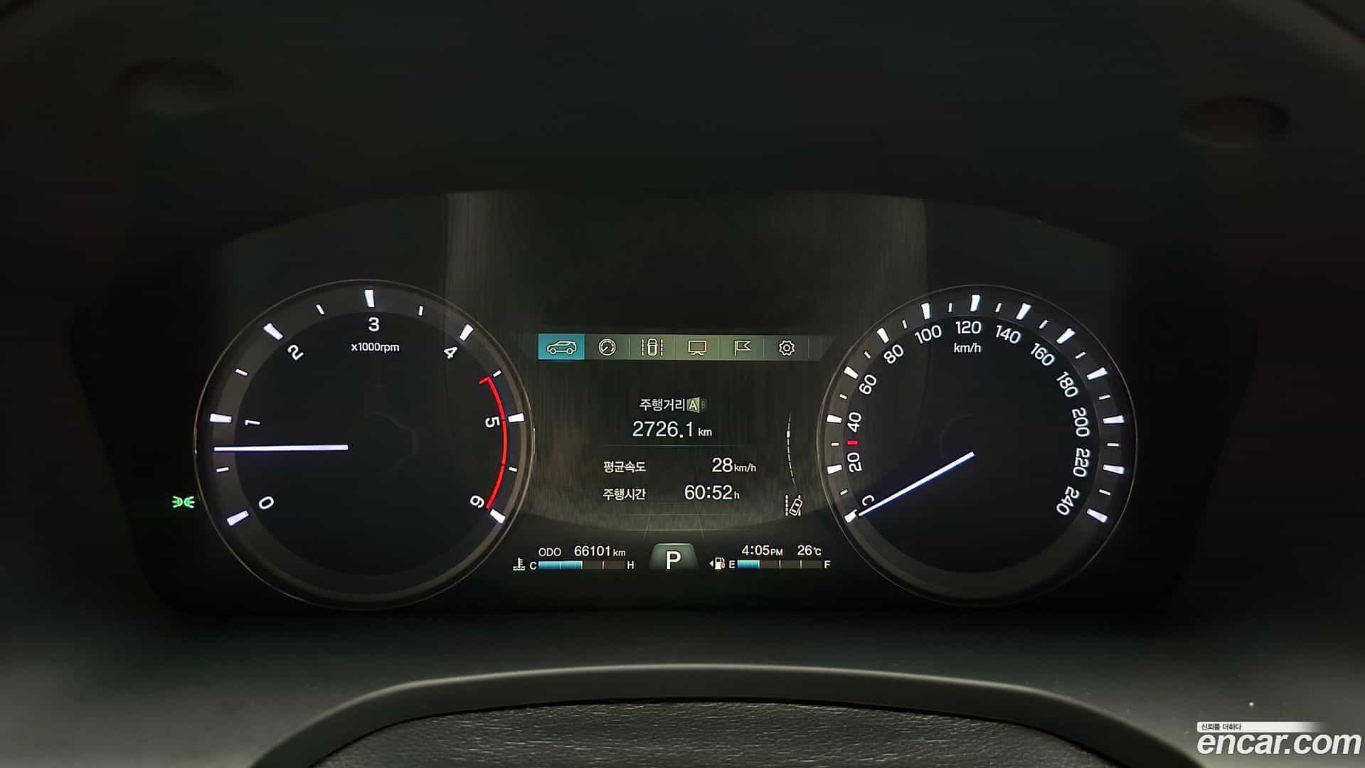 Rexton KG Mobility 2018.10-INNER-008