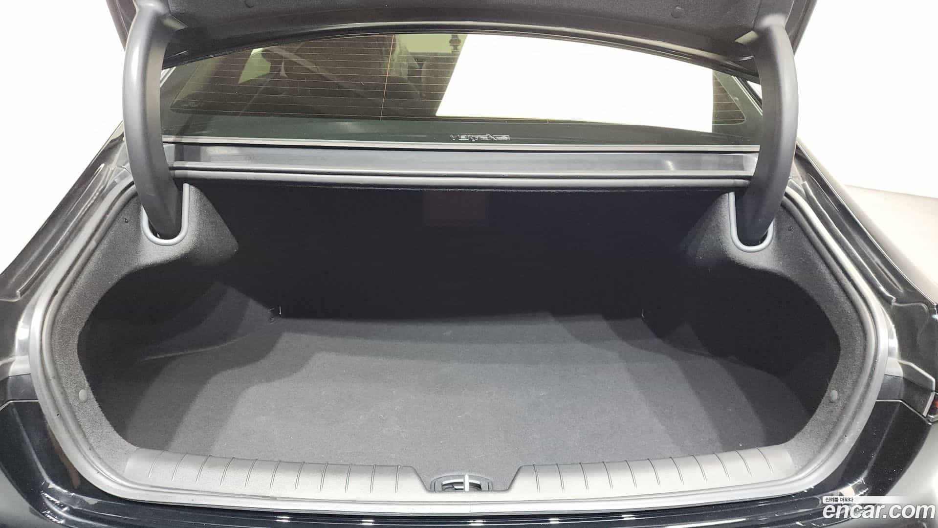 Grandeur Hyundai 2023.11-OPTION-024
