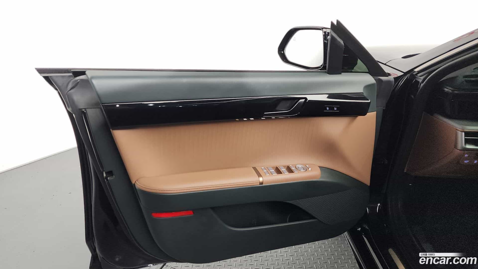 Grandeur Hyundai 2023.11-INNER-034