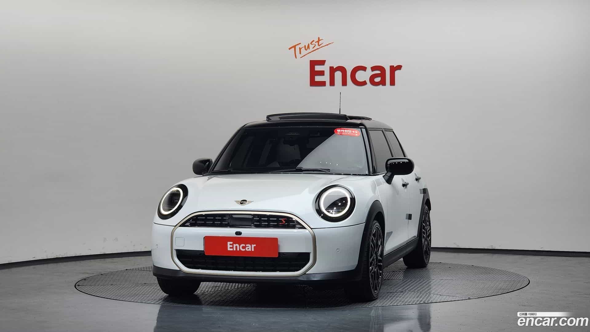 Cooper Mini 2024.10-OUTER-003