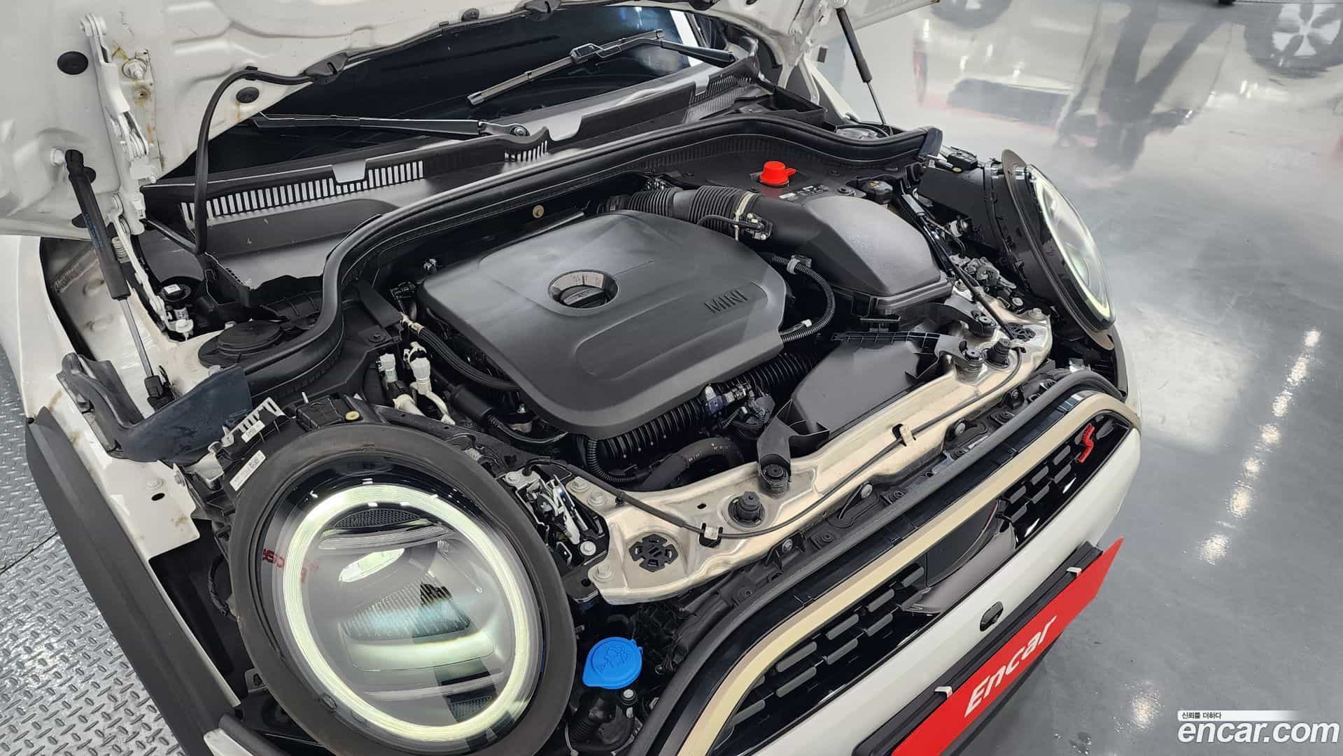 Cooper Mini 2024.10-OUTER-006