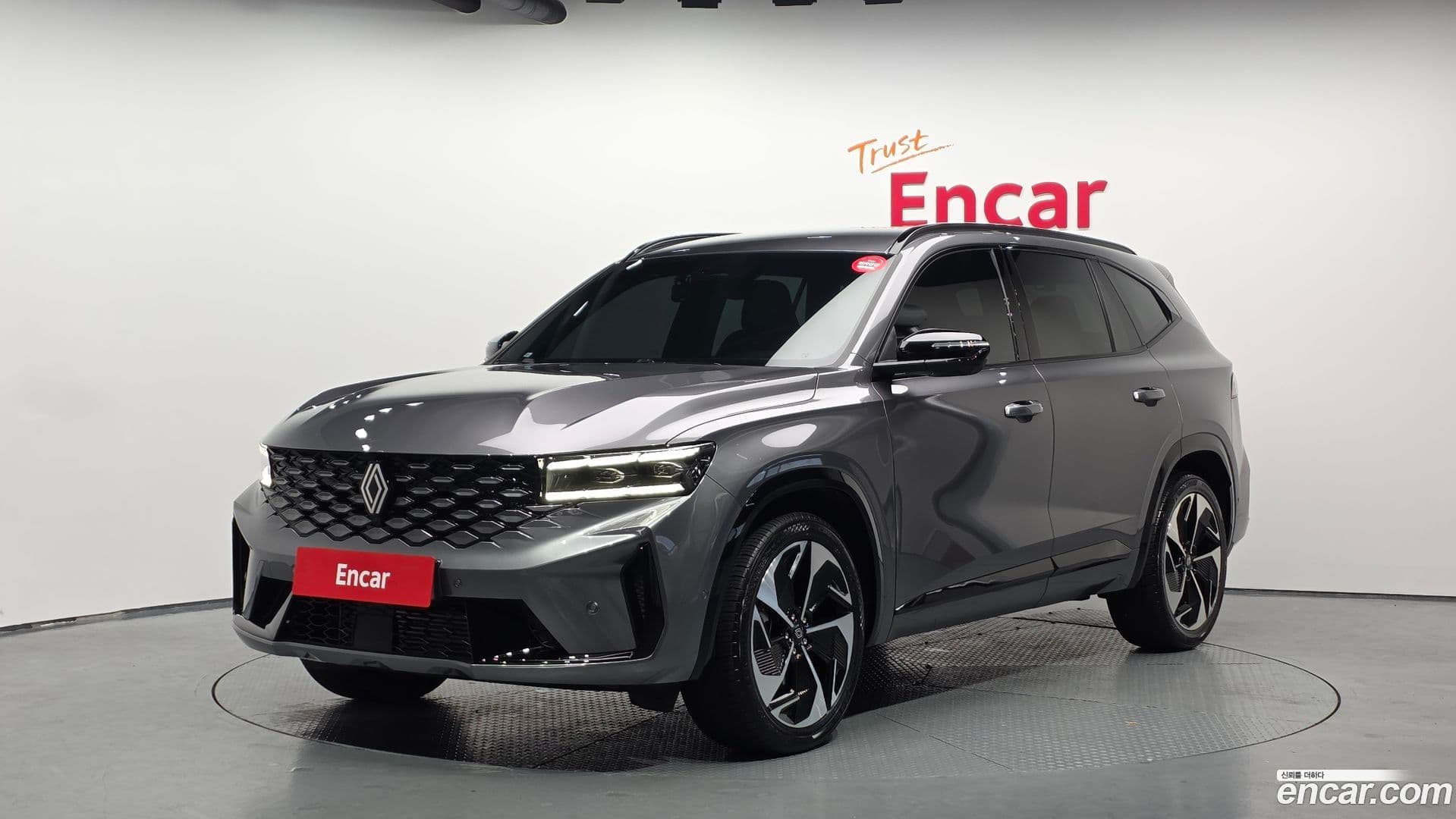 Main__Slider__Photo:Grand Koleos Renault Korea 2025.5-0