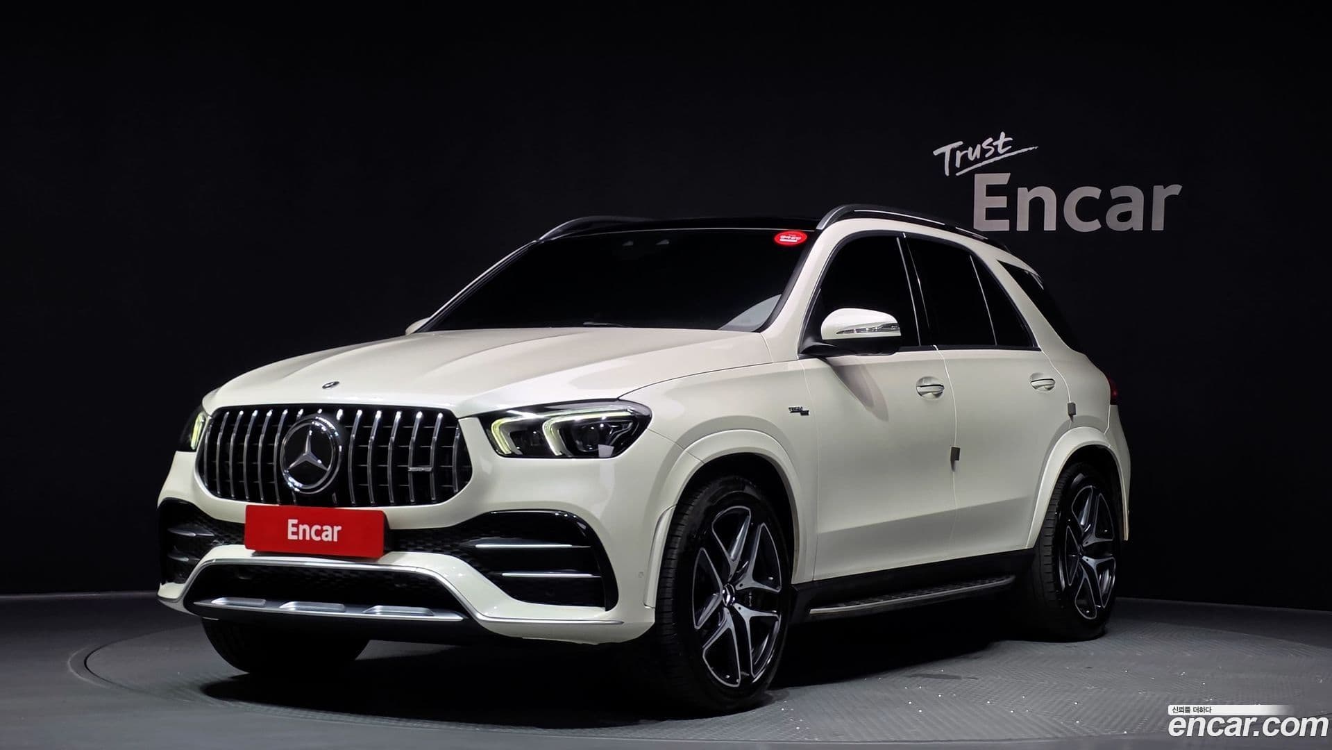 Main__Slider__Photo:GLE-Class Mercedes-Benz 2021.5-0