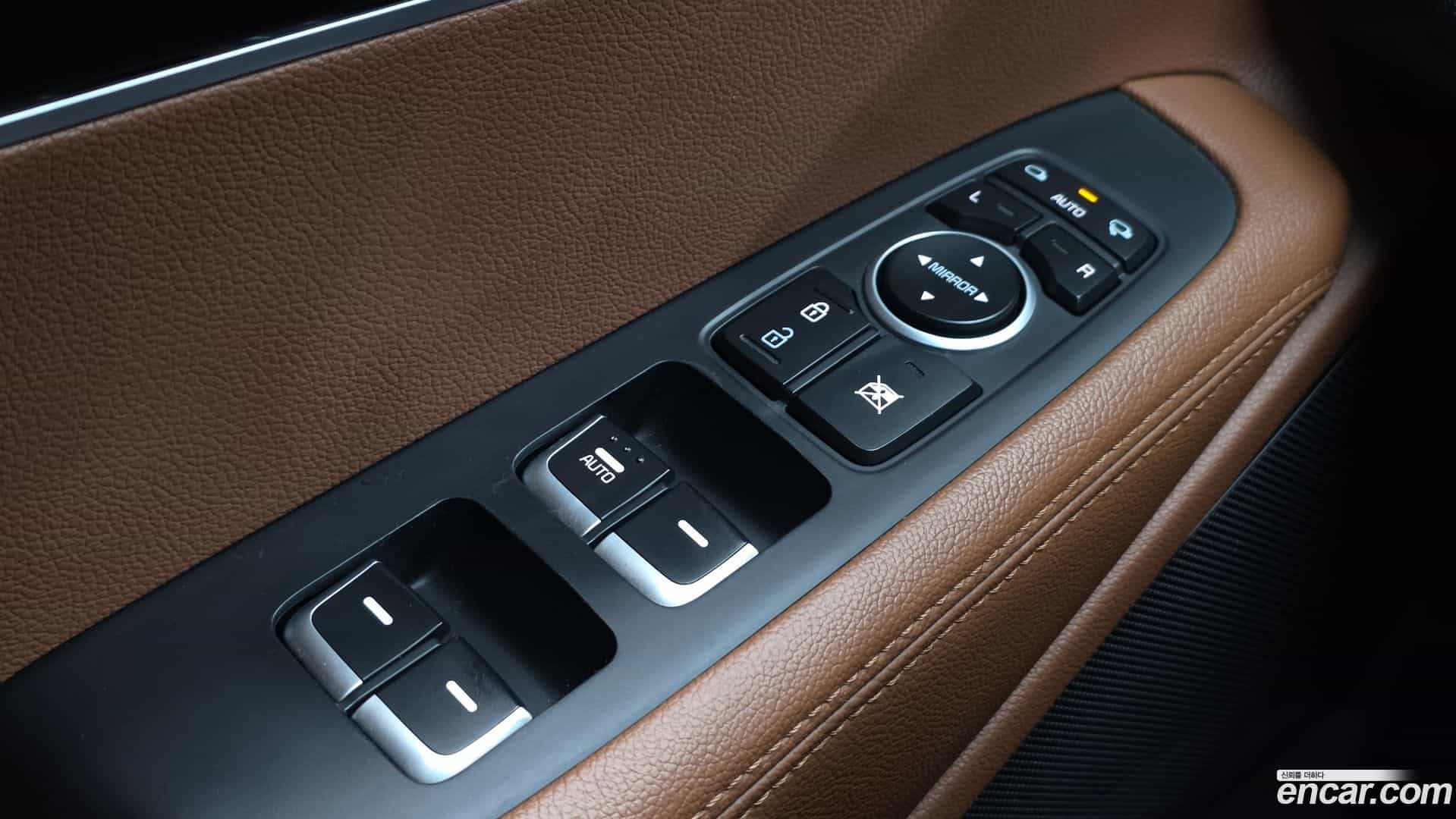 Sorento Kia 2019.6-OPTION-043