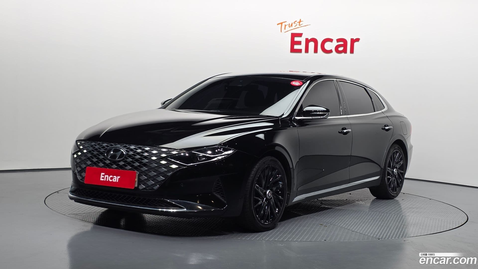 Main__Slider__Photo:Grandeur Hyundai 2020.3-0