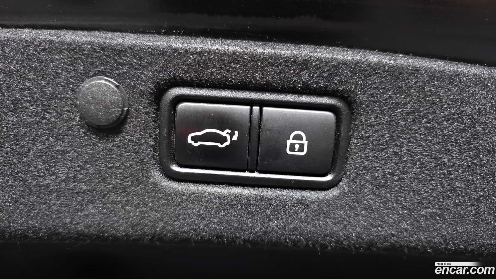 Grandeur Hyundai 2020.3-OPTION-024
