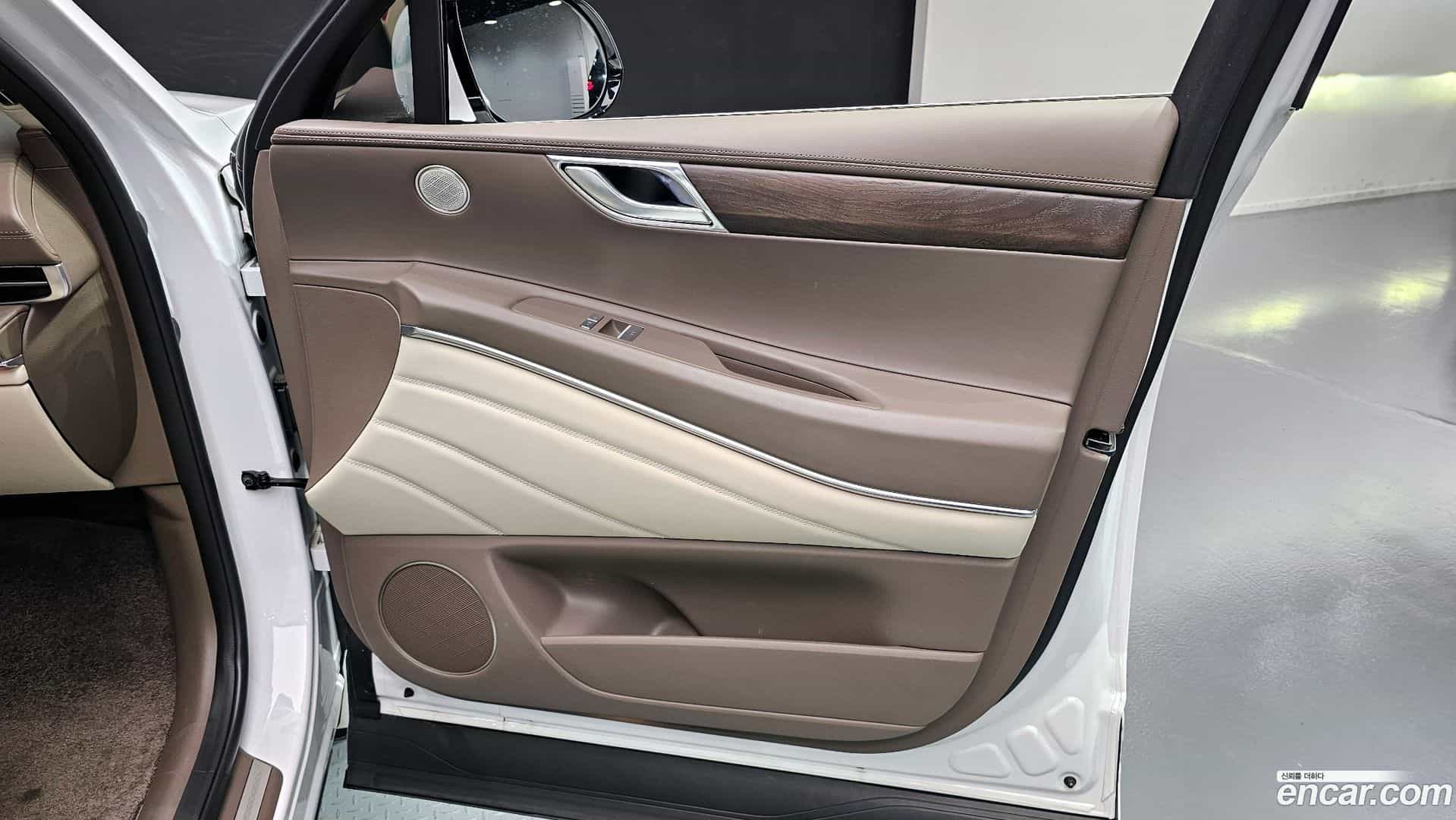 GV80 Genesis 2022.11-INNER-034