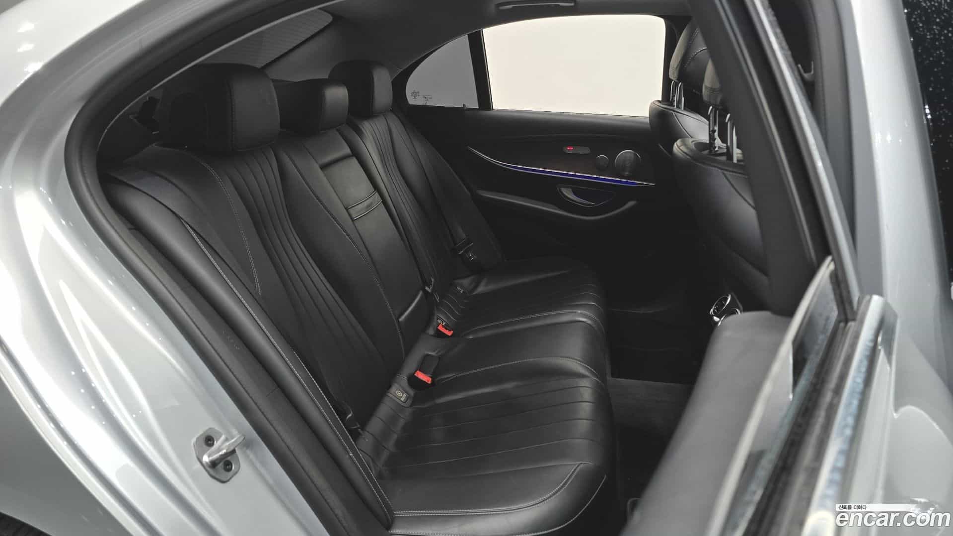 E-Class Mercedes-Benz 2018.5-OPTION-015
