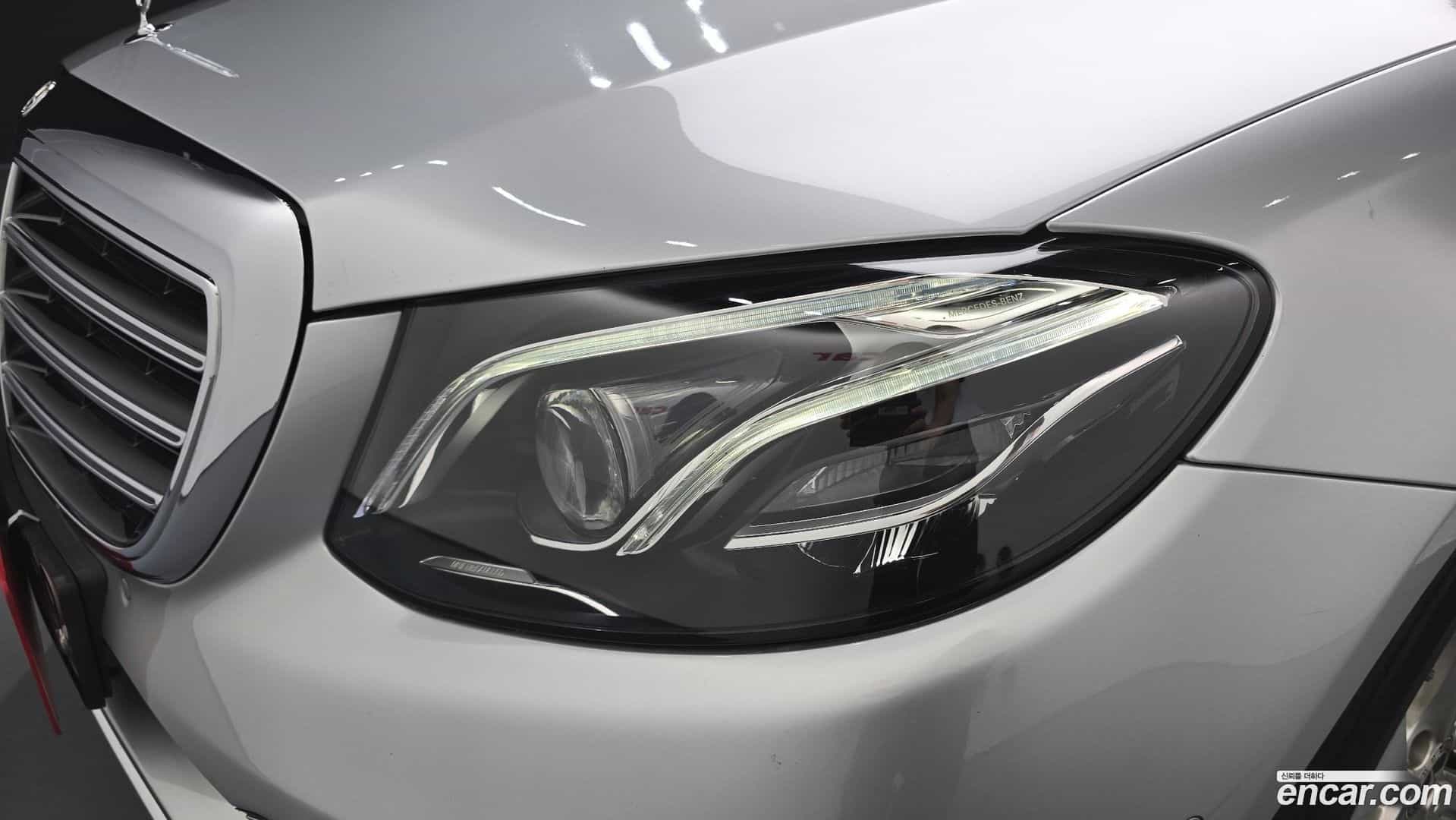 E-Class Mercedes-Benz 2018.5-OUTER-032