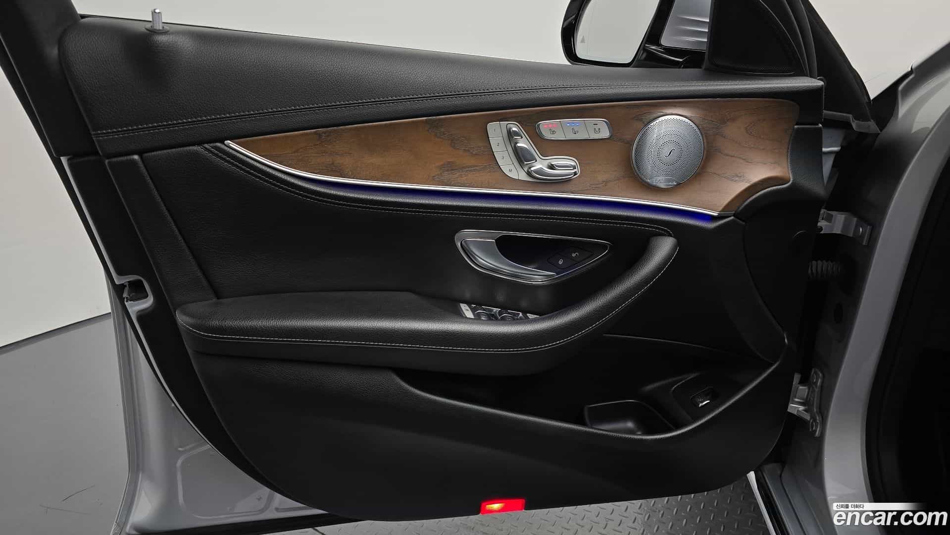 E-Class Mercedes-Benz 2018.5-INNER-034