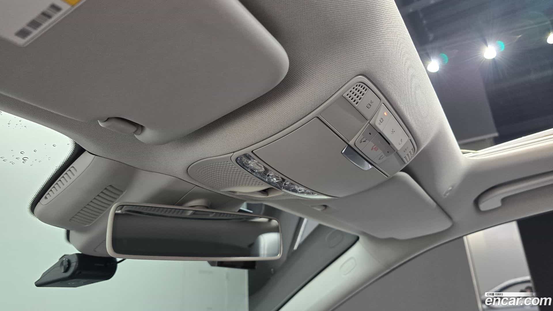 E-Class Mercedes-Benz 2018.5-OPTION-041