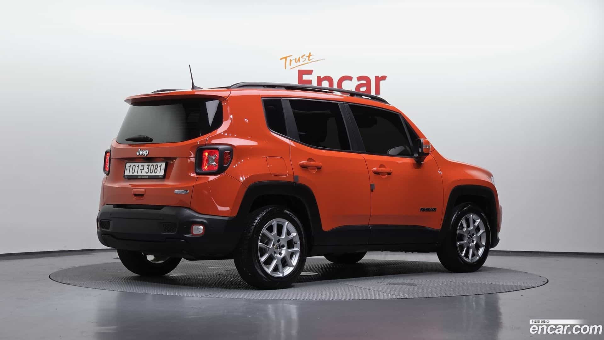 Renegade Jeep 2020.5-OUTER-002
