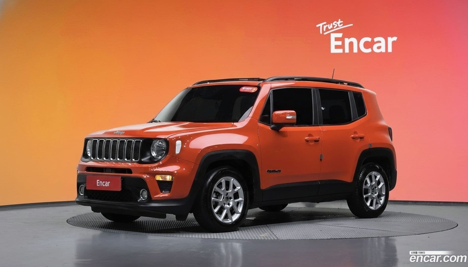 Main__Slider__Photo:Renegade Jeep 2020.5-0